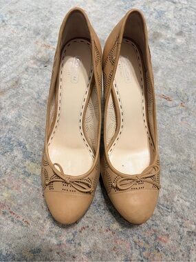 Coach Tan Leather Heels with Bow Detail
